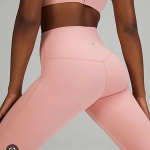 Lululemon size 4 align pink puff crops